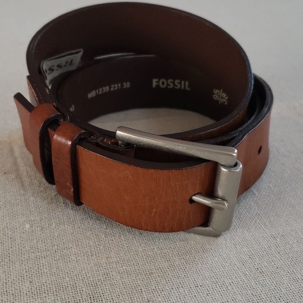 Fossil Belt Unisex 38 Distressed Brown  Leather Silver Buckle